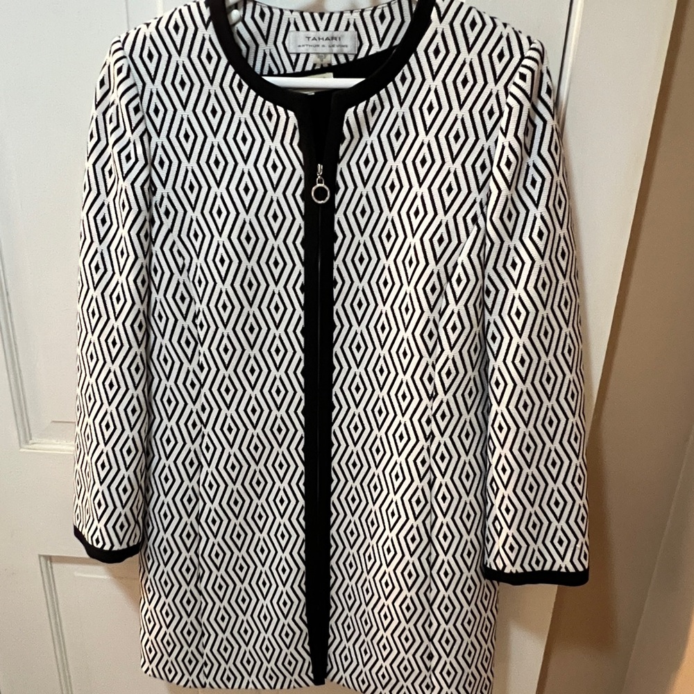 Arthur S. Levine Tahari duster zip up jacket